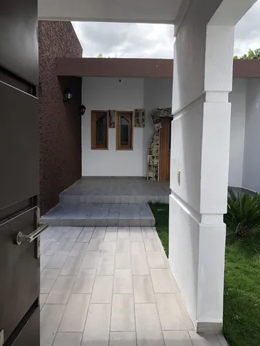 Se Vende Casa De Una Sola Planta En La Colonia Los Laureles