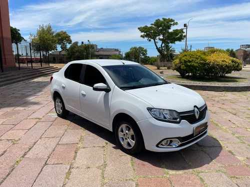 Imagen 5 de 18 de Renault Logan 2015 1.6 Privilége (( Gl Motors )) Financiamos