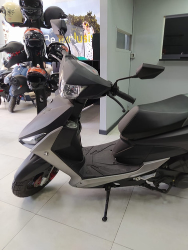 Imagen 10 de 20 de Zanella Scooter Styler 150 Rs Promoción Scooters Tienda Pune