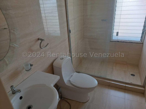 Apartamento En Venta En Santa Fe Norte Piscina Areas Sociales Seguridad Apartamentos Caracas Angela Tochon