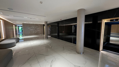 Departamento De Cuatro Ambientes En Venta En Vista Belgrano