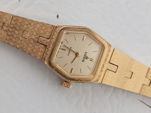 Reloj Lorus Quartz Vintage Para Dama Dorado (Usado)