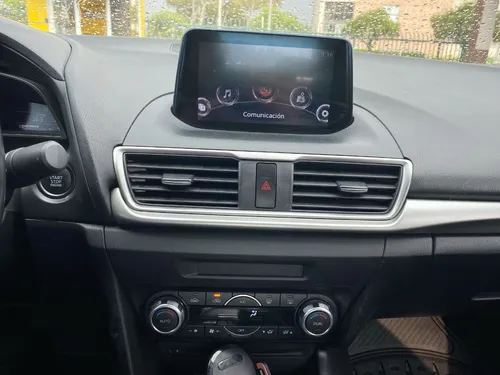 Mazda 3 2.O SPORT TOURING