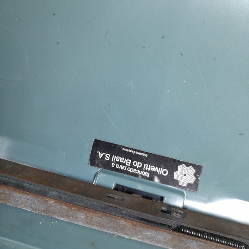 Imagem 7 de 8 de Tampa Máquina De Escrever Olivetti Lettera 82 Alça Flexível