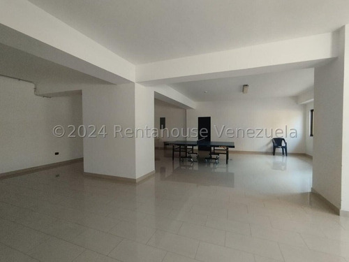 Exclusivo Apartamento En Conjunto Residencial De Alto Nivel La Trigaleña 24-16836