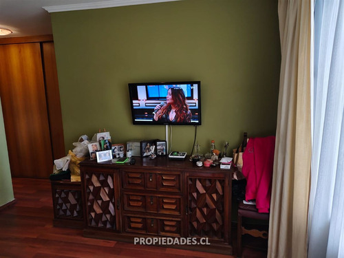 Depto En Venta De 4 Dorm. En Lo Barnechea, Cerca Arrayan