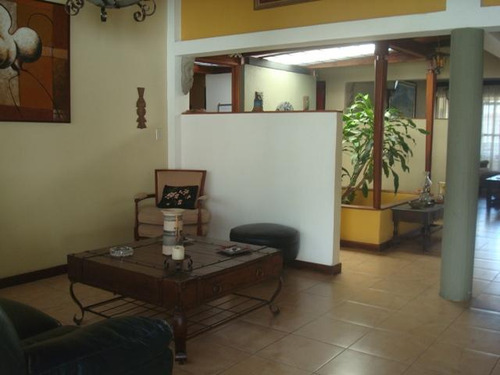 Vendo Casa Colonial Con Vista Santa Fe Norte Yf