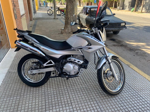 Imagen 8 de 13 de Honda Falcon 400 , 2015