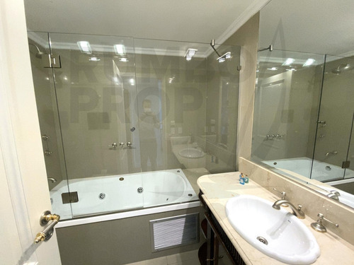 Departamento Con 4 Dormitorios Dependencia Y 2 Cocheras A La Venta En Chateau Puerto Madero