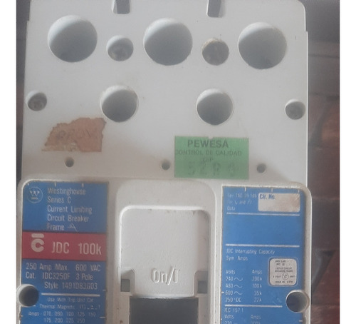Breaker Cutler Hammer Y Westinhouse 3x250amper.