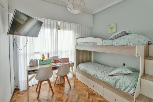 Departamento 3 Dormitorios En Venta Con Cochera - Vista Al Río - Categoría