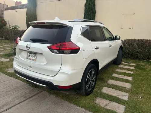 Nissan X-Trail 2.5 Platinum 2 Row Cvt