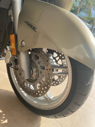 Imagen 6 de 14 de Suzuki Burgman An 650 Executive Abs 2011 Oro Motoneta Honda