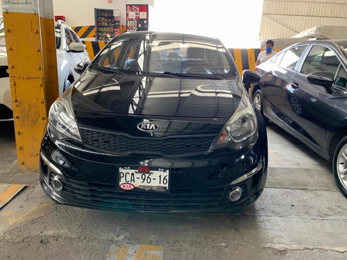 Imagen 3 de 13 de Kia Rio 1.6 Lx Sedan Std 6 Vel Ac 2017
