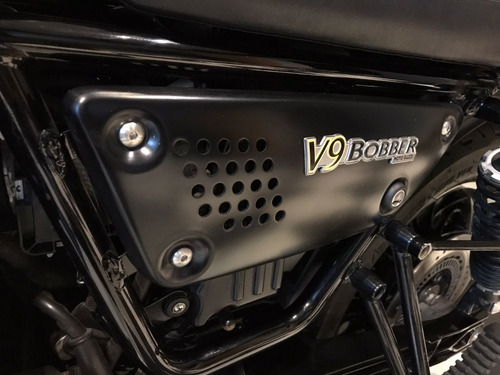 Imagen 15 de 18 de Moto Guzzi 900 V9 Bobber No Ducati 400 800 Icon