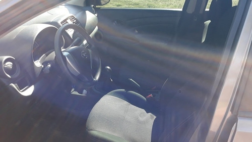 Nissan Versa 1.6 Drive Mt 2017