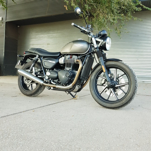 Triumph Street Twin