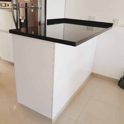 Mesada Silestone Negro Tebas