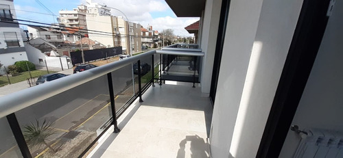 Departamento 2 Ambientes Zona Parque Luro. A Estrenar