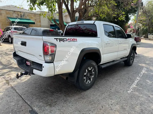 Toyota Tacoma SR5