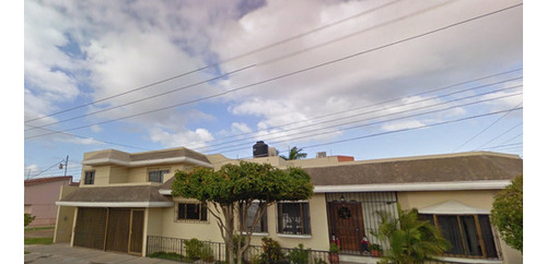 Casa En Venta, Recuperación Bancaria, Col. Las Fuentes, Los Mochis, Sinaloa. Laab2