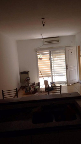 Imagen 4 de 20 de Retasado! Venta Ph -galvan 3400-v Urquiza_3 Amb Con Patio Con Parrilla Y Jardin