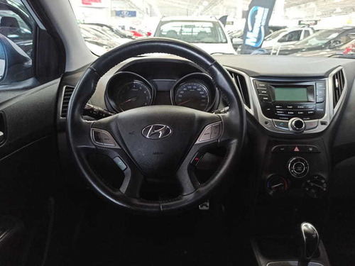 Imagem 13 de 15 de Hyundai Hb20x Premium 1.6 Flex 16v Aut. 4p 2014