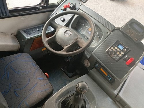 Mercedes 1519 Gran Micrão Caio Apache Ano 2017