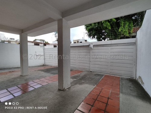 Magistral Casa En Venta En Campo Claro Yf