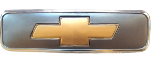 Emblema De Parrilla Chevrolet Suburban, Cheyenne Y Silverado