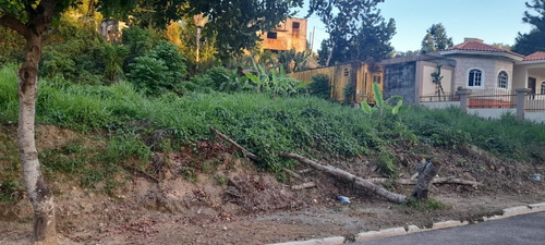 Terreno En Urbanizacion Arroyo Manzano De 771 Metros Cuadrado . 22 Metros De Frente Y 39 De Fonto , Calle Asfaldadas Y Todos Los Servicios En La Zona . Control De Seguridad Para Entrar A La Urbanizaci