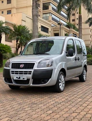 Imagem 1 de 8 de Fiat Doblo Essence 1.8 Essence 1.8 Flex