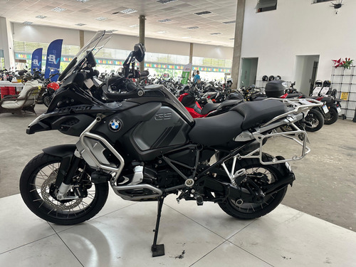 Bmw R1250 Gs Adventure Triple Black 2023 / 2.590 Km