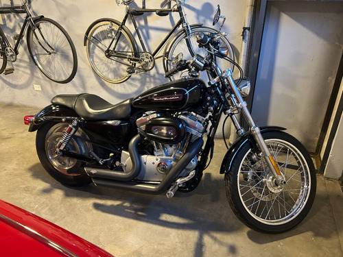 Harley Davidson - Sporter 883 Custom