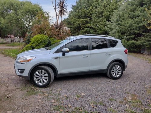 Imagen 2 de 8 de Ford Kuga 2.5 Trend Mt 4x4 (ku01/ku04) 2012