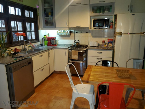 Imagen 6 de 22 de Casa En Venta, 4 Dormitorios, 2 Baños, Gran Fondo, Garaje, Verona, Carrasco Norte.