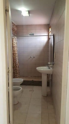 Imagen 11 de 14 de Casa Tipo Chalet Céntrica Sobre Lote De 1000 M2