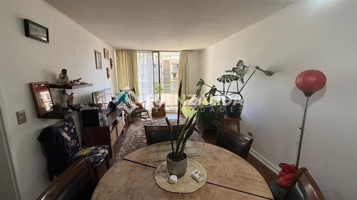 Departamento En Venta De 2 Dorm. En Ñuñoa
