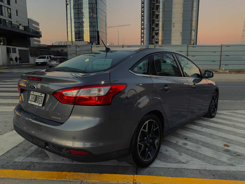 Ford Focus III 2.0 Sedan Titanium At6