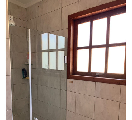 Sobrado Com Salão De Festas, Pomar, Ensolarado Proximo A Escolas, Bancos, Schoping