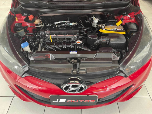 Imagem 15 de 15 de Hyundai Hb20 2014 1.6 Comfort Plus Flex 5p