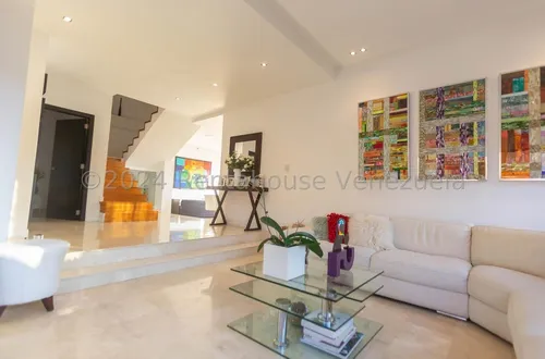 Casa Alto Hatillo 25-14141 R.e