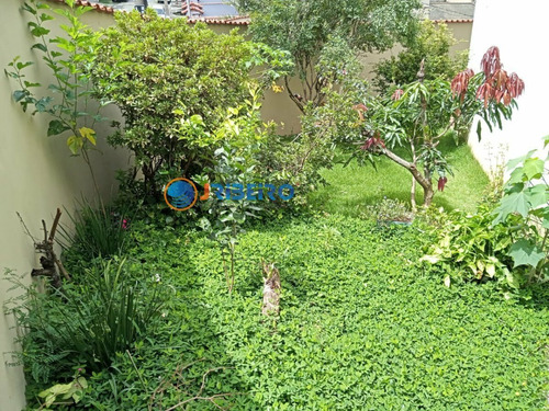 Imagem 25 de 30 de Lindo Sobrado 3 Dormitórios Sendo 1 Suíte Com Hidromassagem, Amplo Living Para 2 Ambientes Sala De Jantar E Tv, Copa, Co - 180073