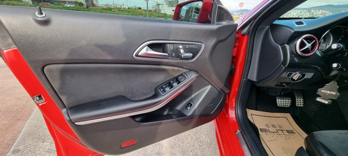 Imagen 14 de 15 de Mercedes-benz Clase Cla 2.0 250 Cgi Sport At 2016