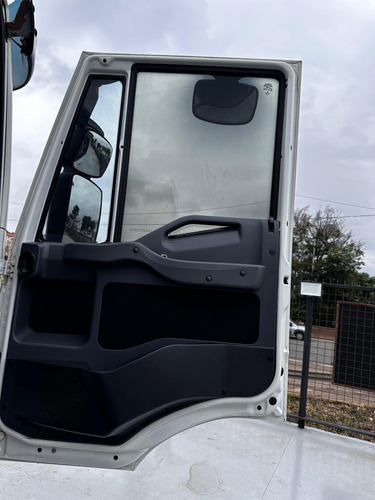 Iveco Tector Cacamba Basculante