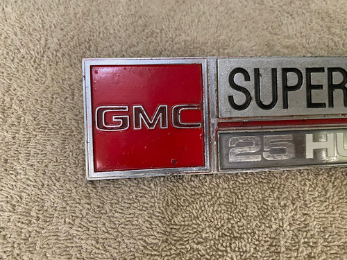 Emblema Gmc Super Custom 25 Hundred Mod 70´s Original (Usado)