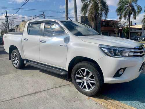 Imagen 4 de 9 de Toyota Hilux 2.8 Cd Srx 177cv 4x4 At 2016 Unico Dueño