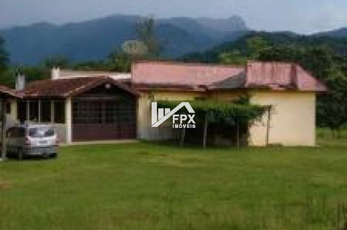Chácara Com Suíte, Piscina E Lago Em Pedro De Toledo - Ch048