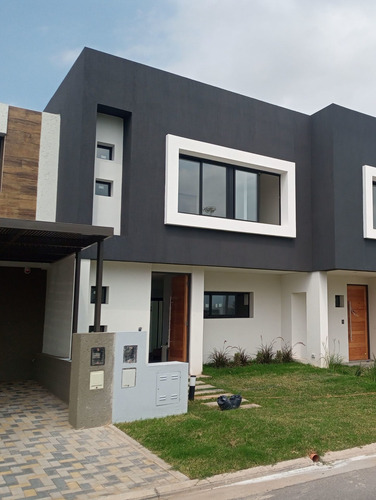 Imagen 1 de 8 de Venta Duplex 2 Dorm Miradores De Manantiales