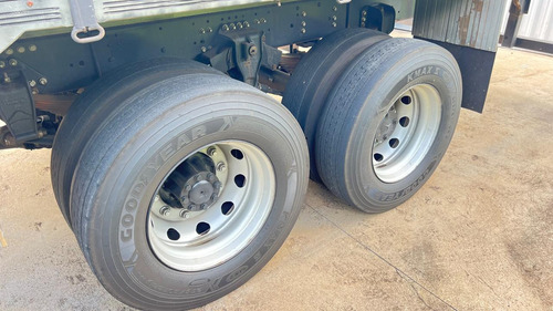 Mercedes-benz Atego-2430-6x2-2021-branco-carroceria